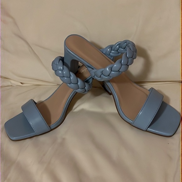Lov Mark Baby Blue Sandals - Picture 5 of 8